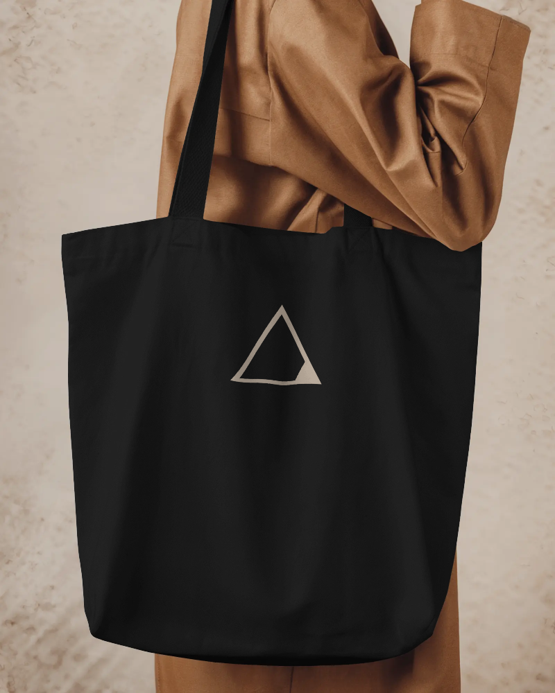 KINYA- EMBROIDERY ZIPPER TOTE